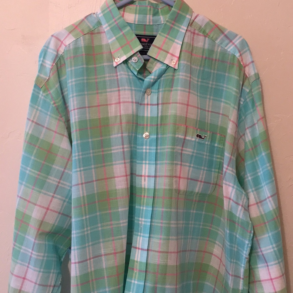 Vineyard Vines Tucker